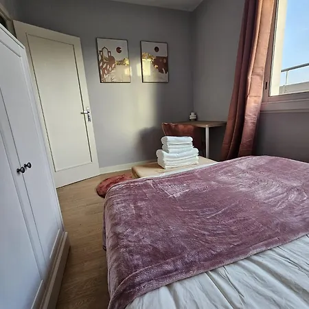 T3 Art Deco, 2 Terrasses & Vue Puys, Gare & Centre Apartment